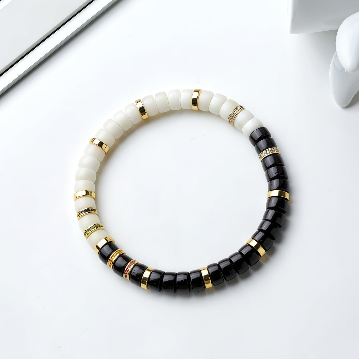 Natural Black & White Bodhi Bracelet – Handmade Spiritual Jewelry